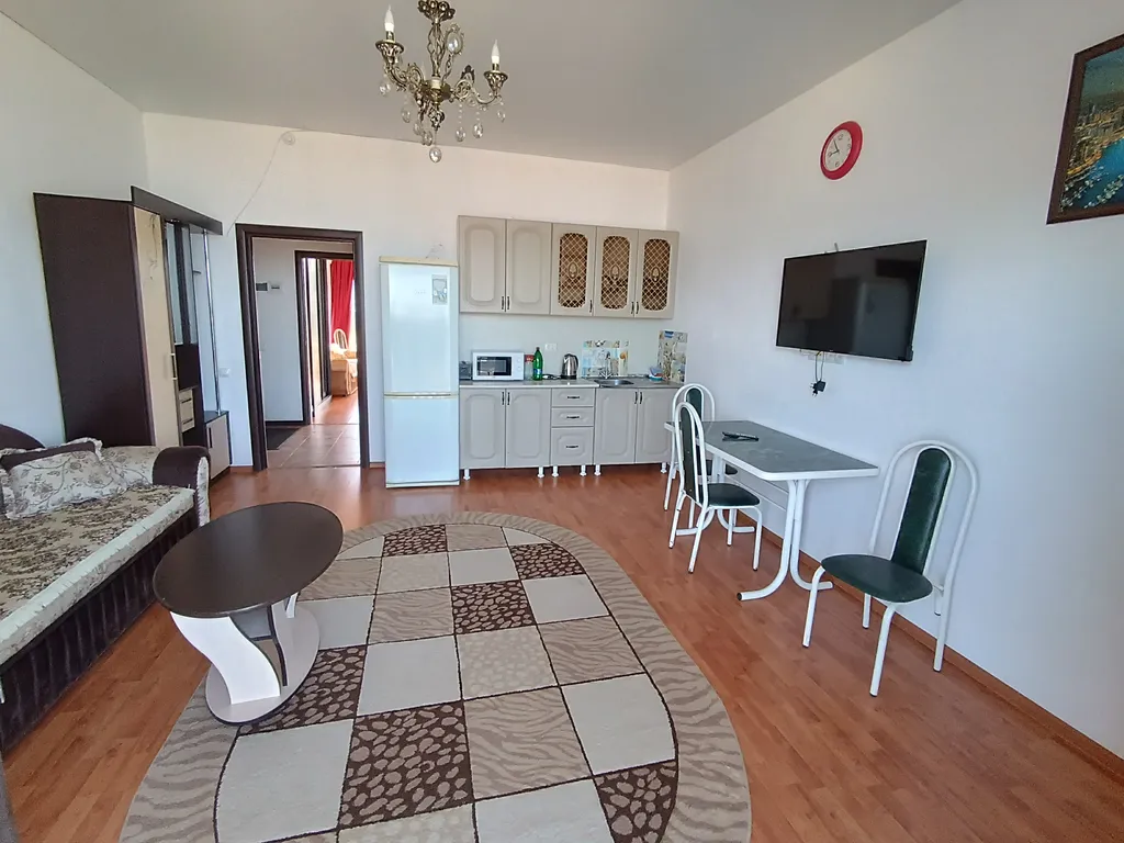 2-комнатная квартира в отеле с видом на море