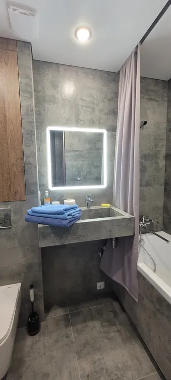 Уютная квартира в центре города с новым дизайнерским ремонтом