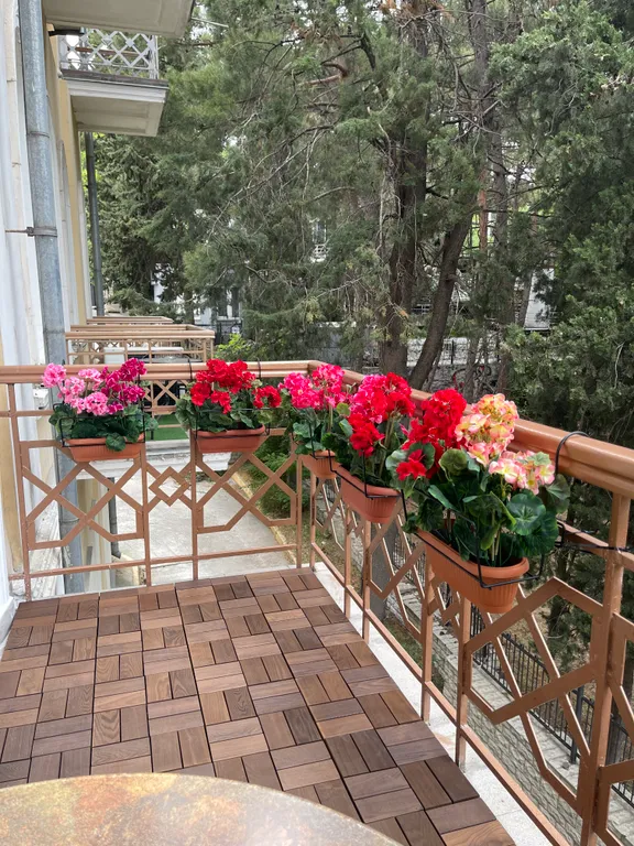 Апартаменты на набережной Делюкс Премьер с балконом