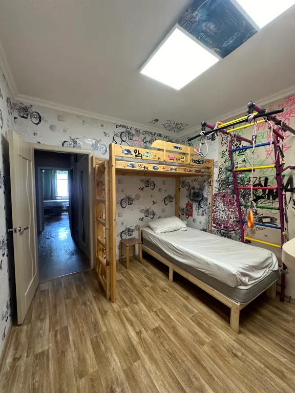 Трёхкомнатная квартира около ультры