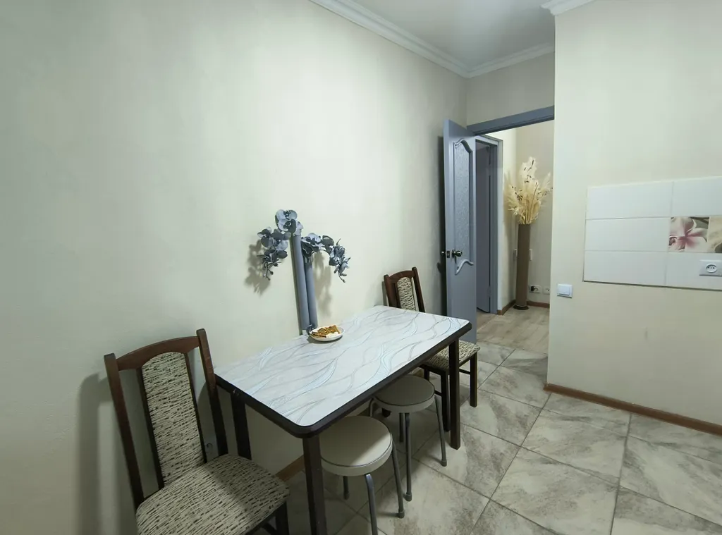 Apt у центрального стадиона