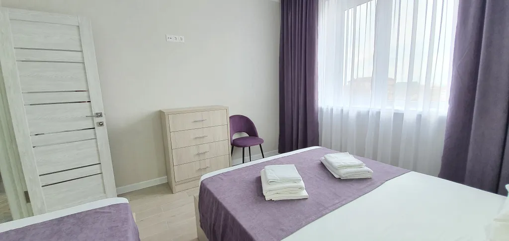 Светлые апартаменты в центре Витязево