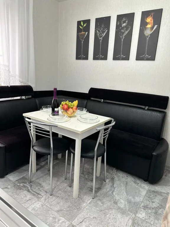 Уютная и светлая квартира — аренда посуточно в Мостовской