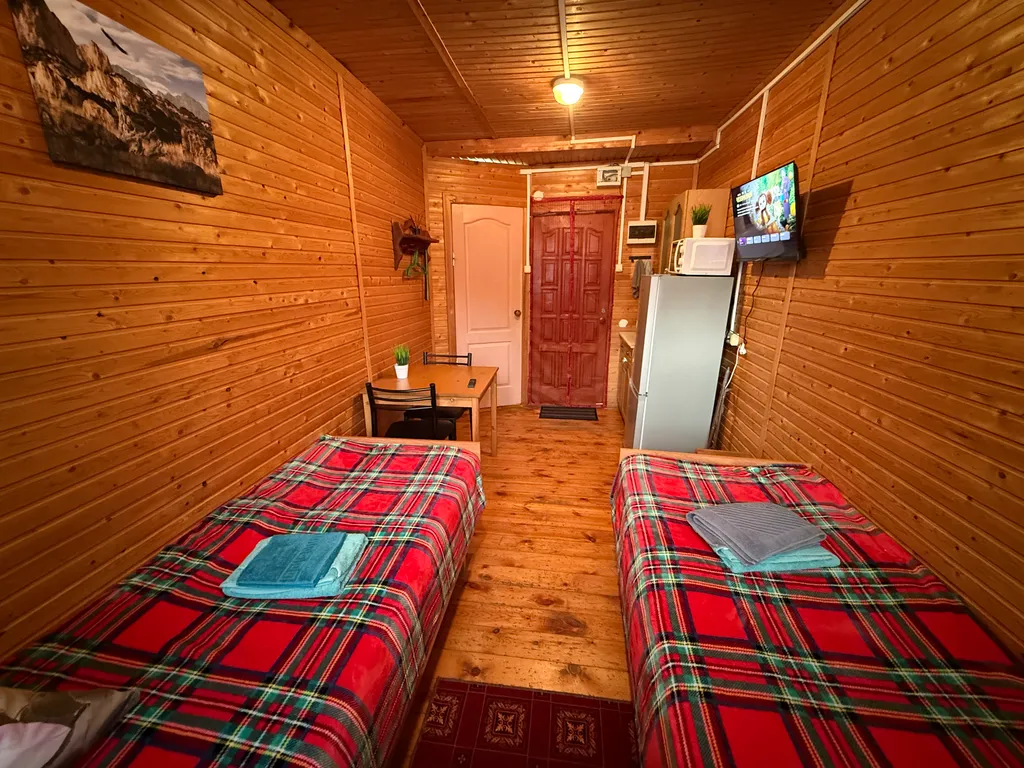 Квартира Жилая комната с двумя односпальными кроватями — Апшеронск