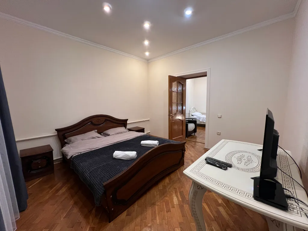 Дом с мангальной зоной  в самом центре города