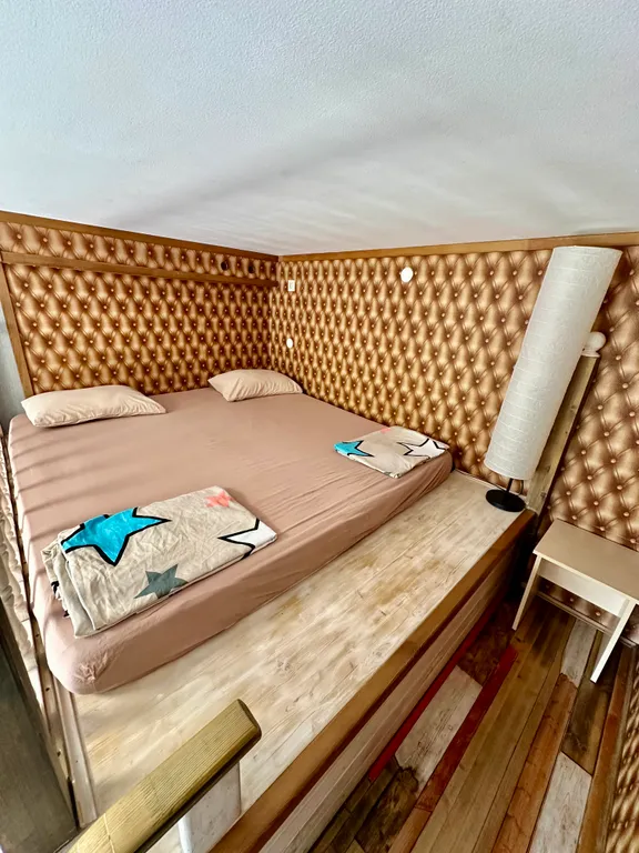 Уютные апартаменты со вторым этажом в бухте Омега