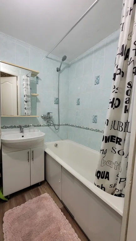 Трехкомнатная квартира со всеми условиями.