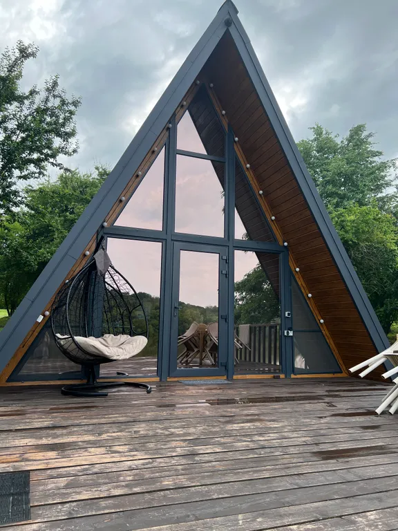 Коттедж Дом на первой береговой линии с видом на озеро номер Аб — Лабинск