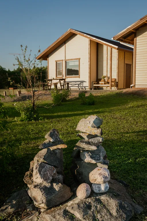 Уютный новый дом в тихом местечке