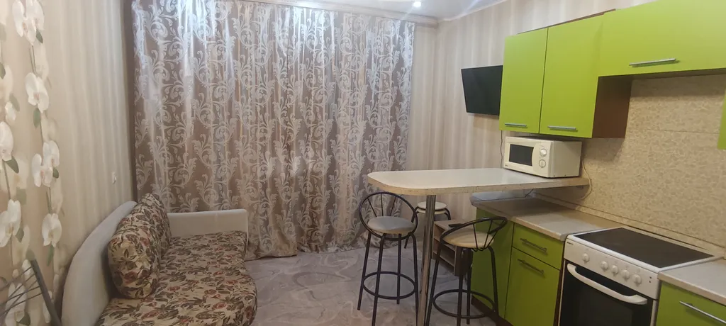 Квартира напротив Линии — аренда посуточно в Строитель