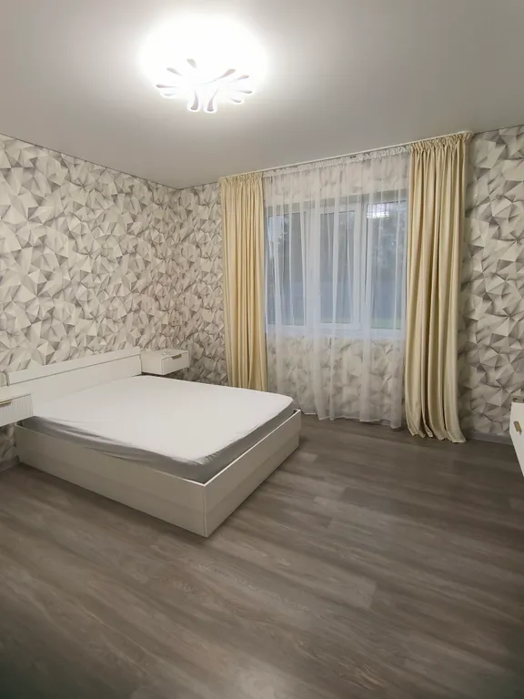 Современный коттедж в пригороде с баней и горячим чаном