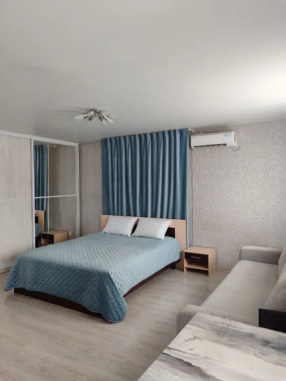 Квартира Квартира Светлая, уютная, современная студия — Красноярск