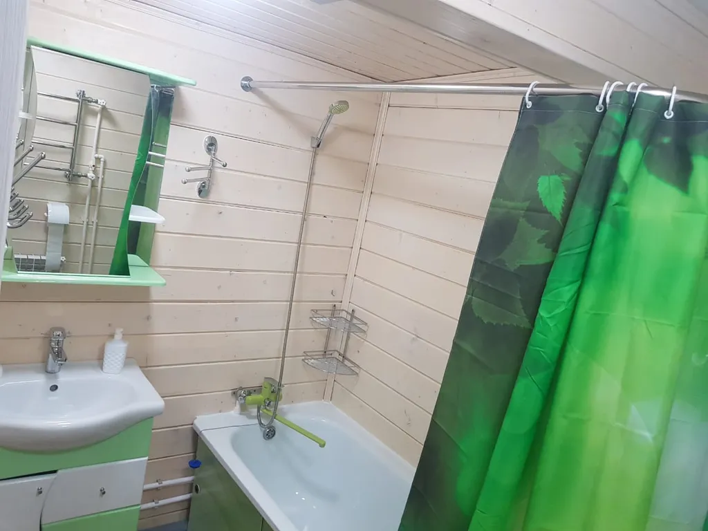 Семейный домик с видом на храм