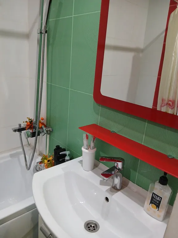 2х комнатная квартира рядом со станцией 3км и ЖД вокзалом