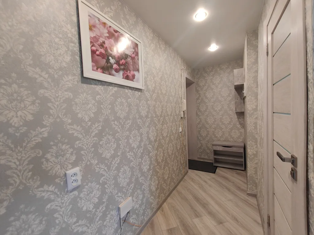 1-комнатная в центре с видом на сквер