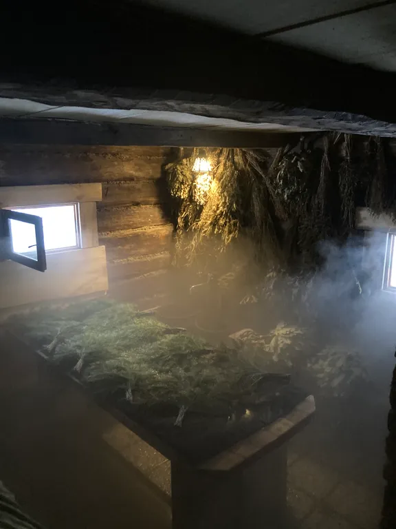 Уютный лесной домик со всеми удобствами