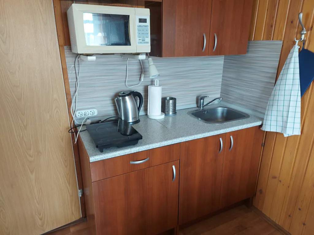 Комфортные домики у озера Дривяты под Замковой горой