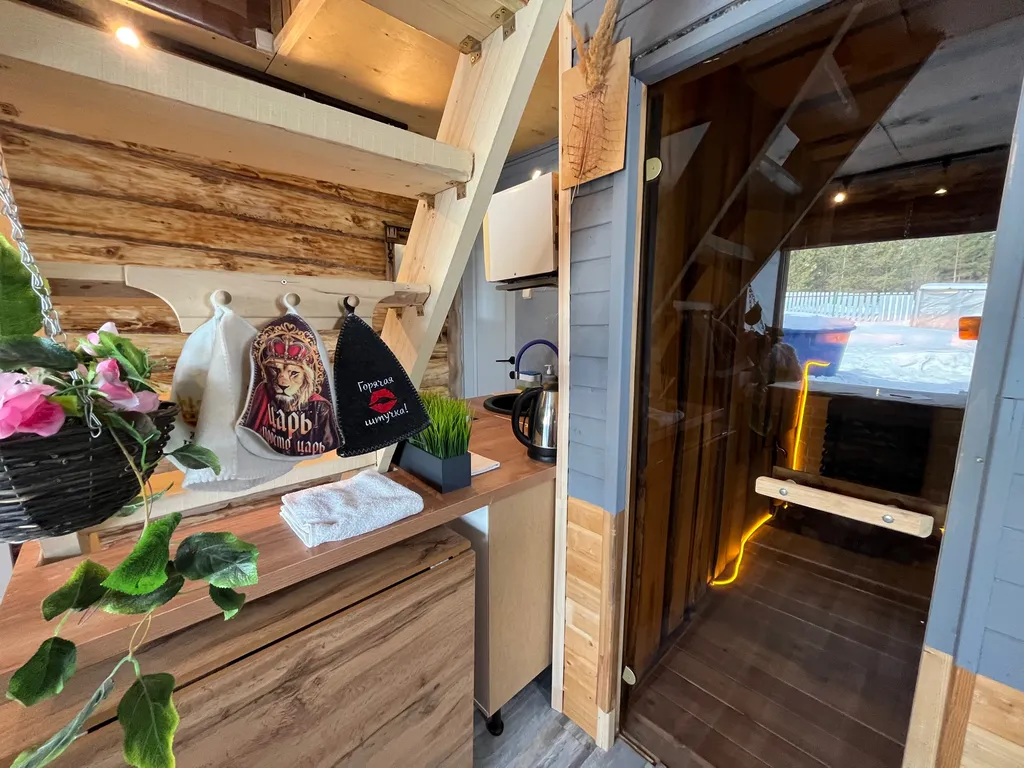 Уютный срубовой дом с баней