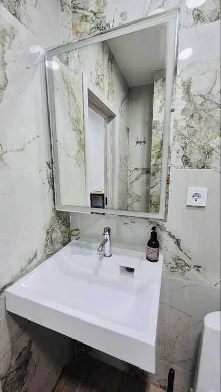 Студия с бассейном на территории