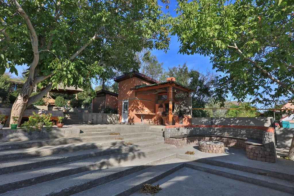 Апартаменты с красивым видом в усадьбе Можжевеловый дворик Айвовое