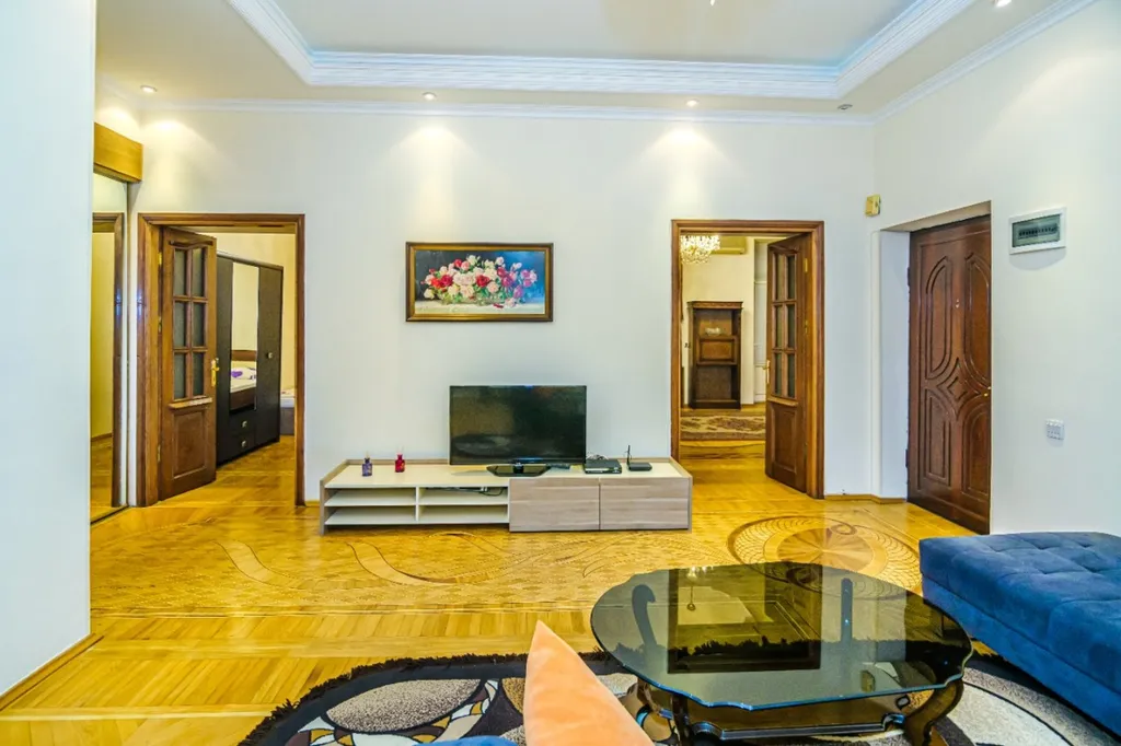 Apartment akhundov park