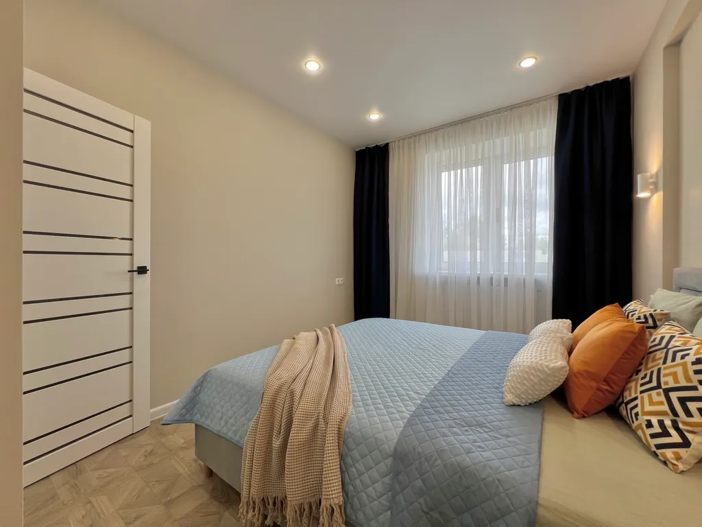 1 к.кв. в 20 минутах езды от центра не берем оплату за уборку