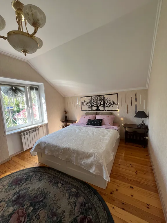 Шикарный загородный дом с бильярдом