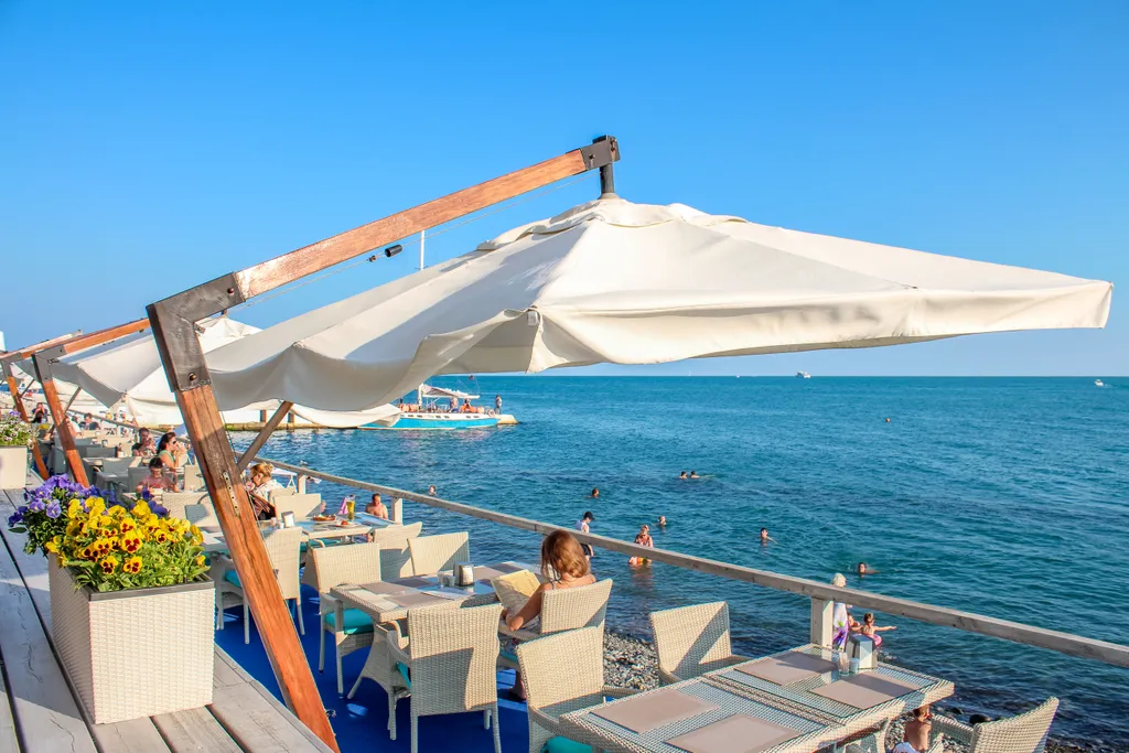 Апартамент с 2 спальнями и с 2 балконами