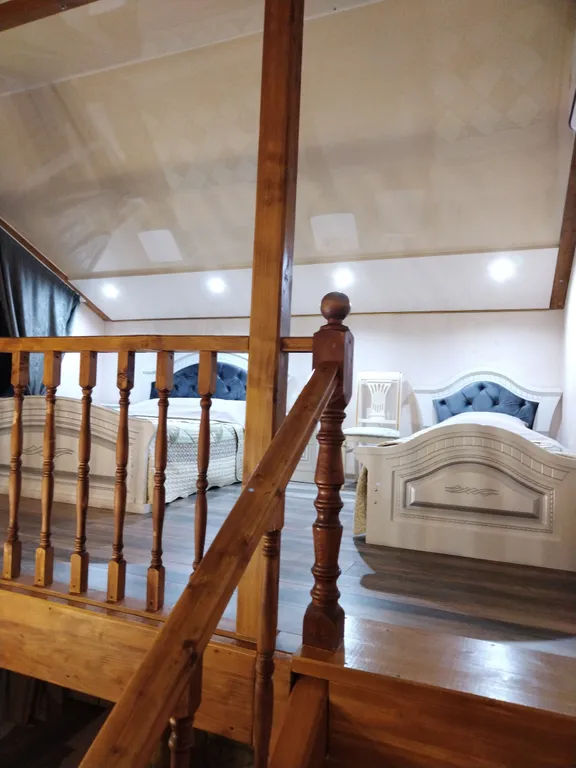 Домик с камином в горах