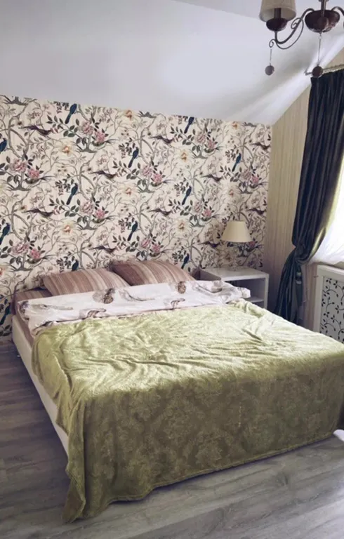 Уютный светлый дом в окружении природы