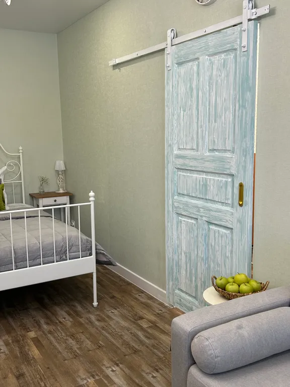 Уютная однокомнатная квартира в новом доме в стиле прованс