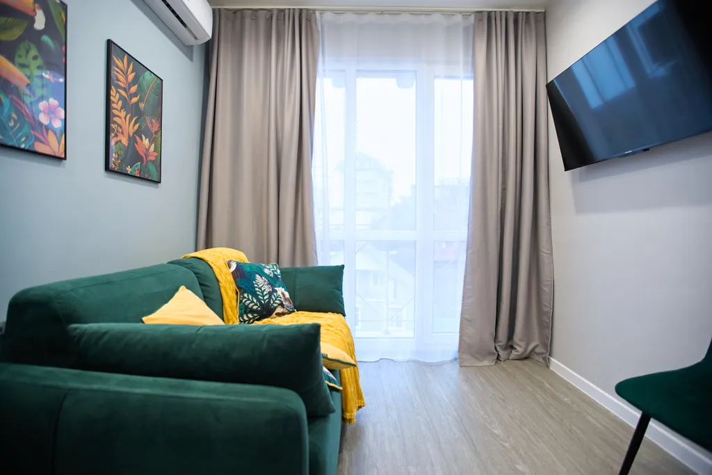 Солнечные апартаменты в ЖК Резидент