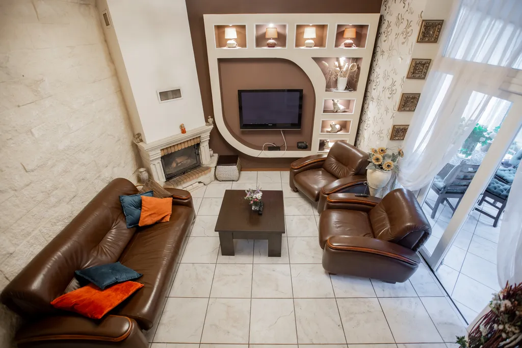 Розовая дача в Грузино