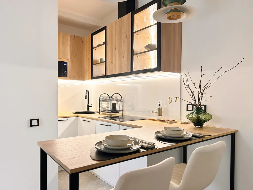 Квартира White Camelia apartment by brege — Батуми