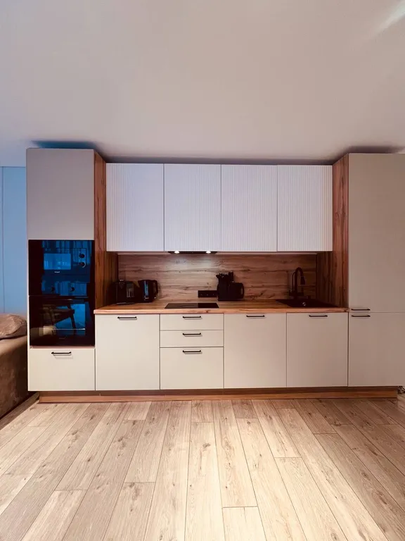 Новый стильный дом с купелью и сауной