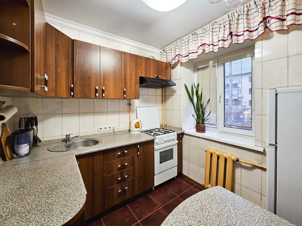 2 комнатная квартира чистая и уютная рядом с площадью