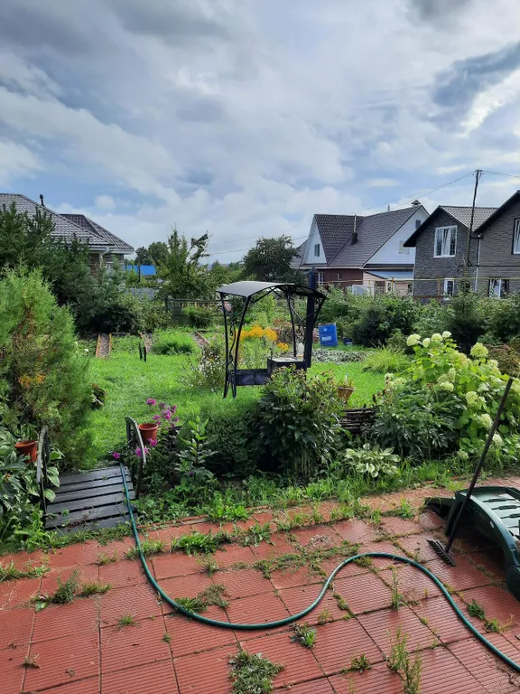 Часть дома рядом с озером