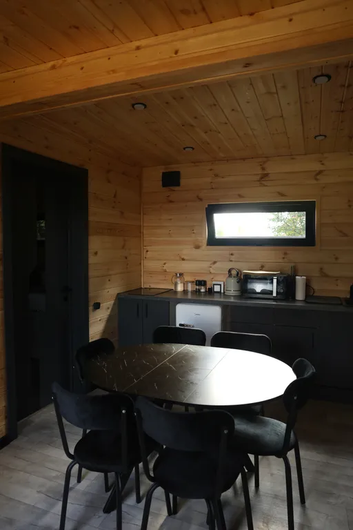 Стильный загородный домик в стиле Black