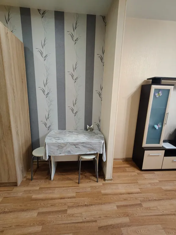 Студия рядом с ТЦ Аура