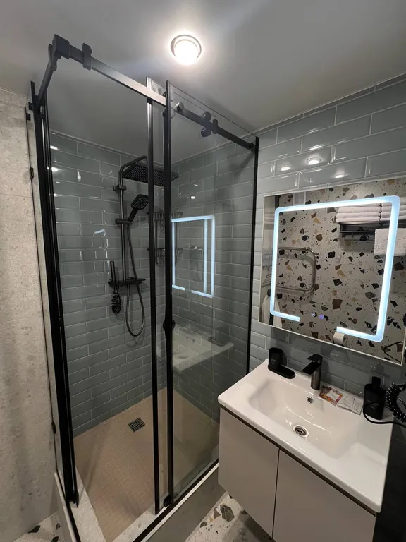 Апартаменты в отеле Каменный цветок живописного ГК Завьялиха