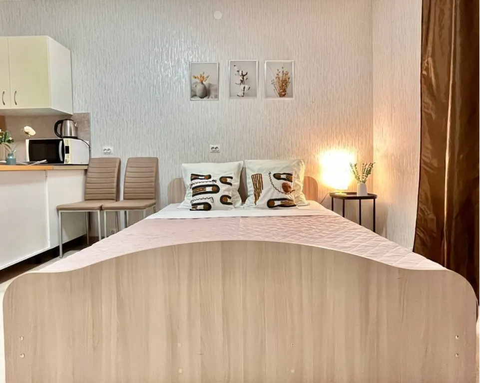 Студия Апарт Гулливер с лоджией в центре