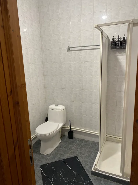 Дом на берегу реки