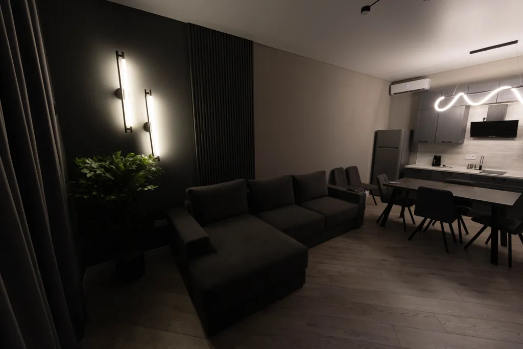 Просторный двухэтажный коттедж на берегу городского пляжа