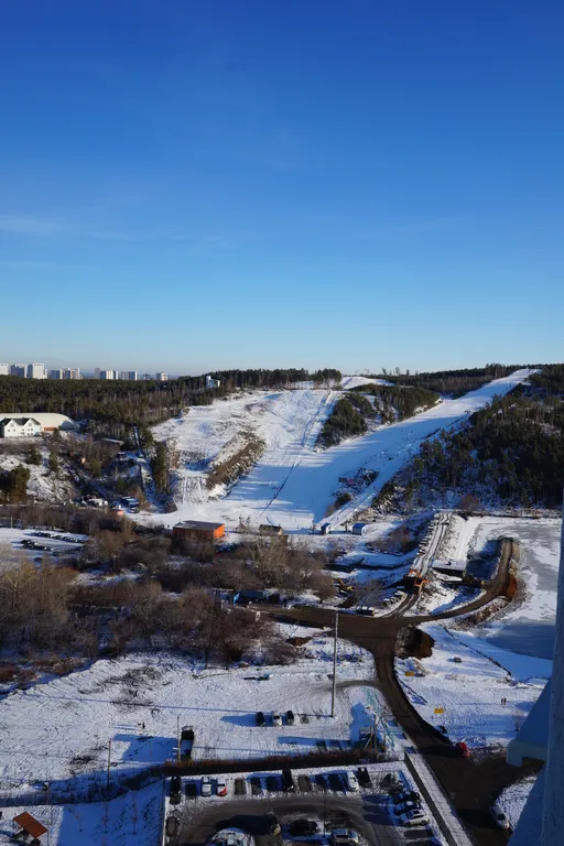 Комфортная студия с вдохновляющими видами на уральские горы