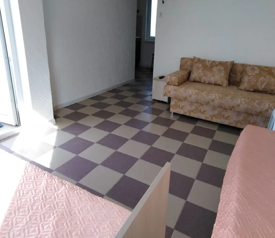 Апартаменты двухкомнатные, шестиместные, второй этаж