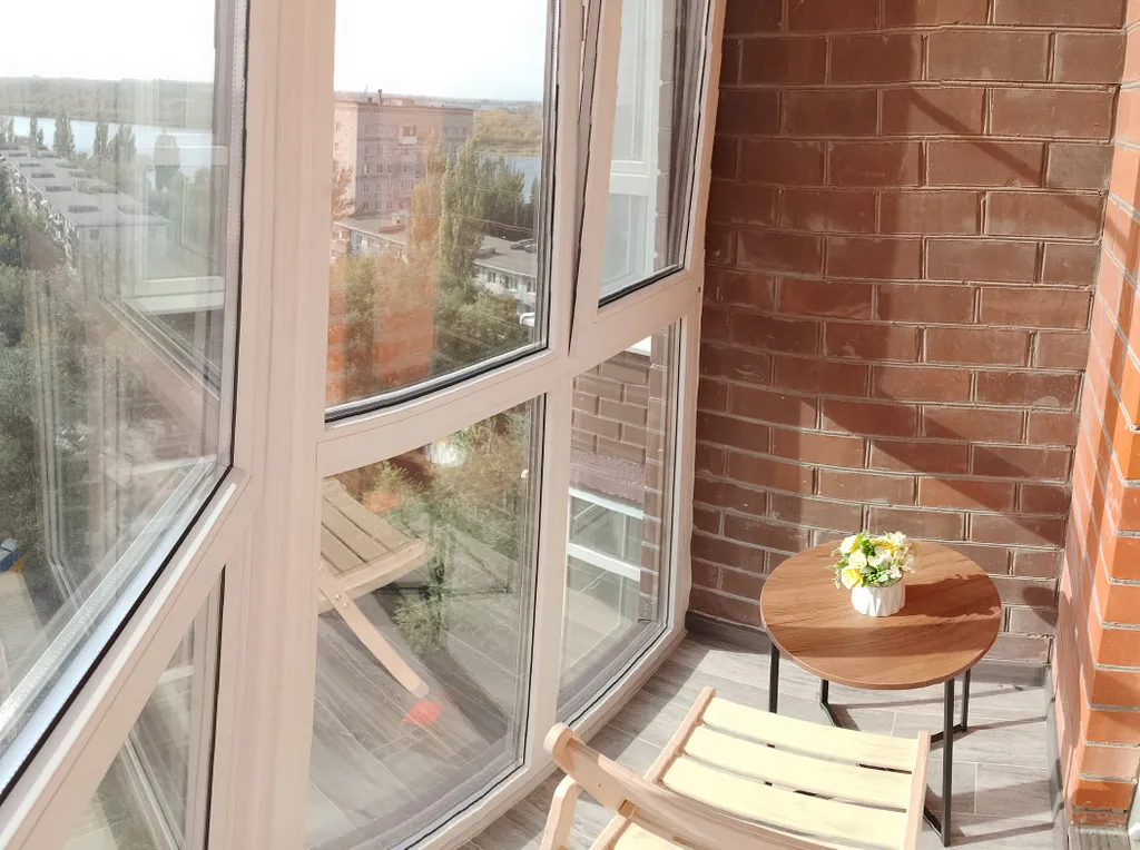 Новая уютная студия с видом на Волгу в центре