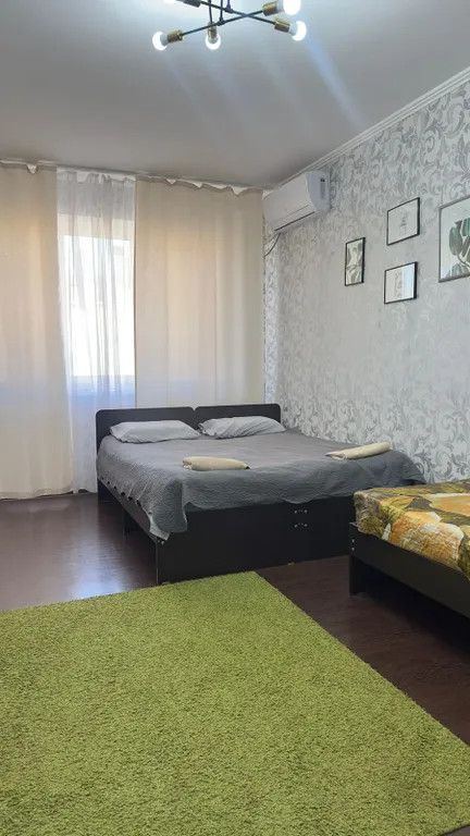 Квартира Просторные апартаменты — Элиста