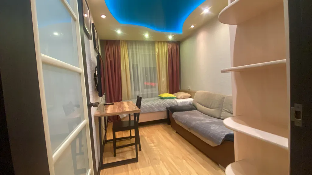 2-х комнатная квартира с балконом в Октябрьском районе. Отчётные док.