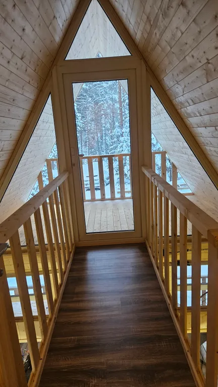 Новый двухуровневый Афрейм, две спальни и гостиная на Софийской поляне