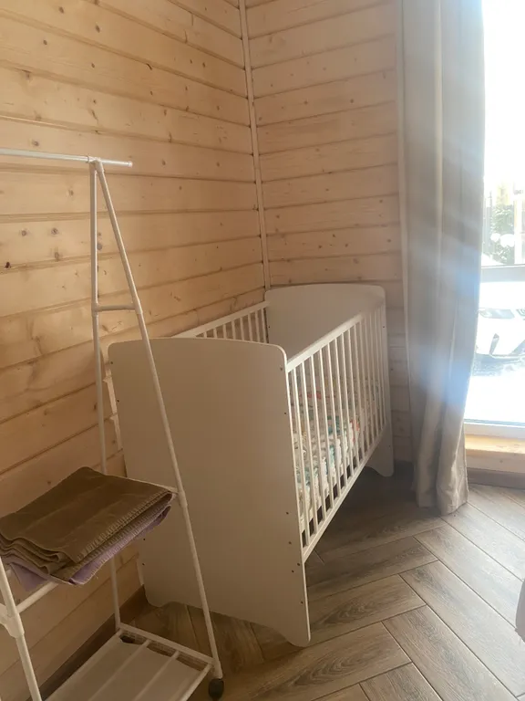 Дом у Коркинского озера с баней, купелью и детской площадкой.